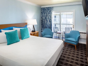 Beach Retreat & Lodge at Tahoe