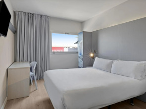 B&B Hotel Girona 2