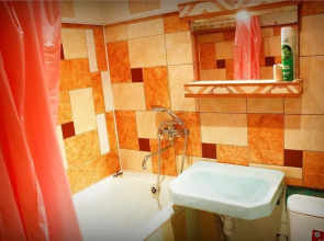 Dobrye Sutki Apartment on Merlina 20