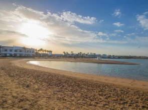 SUNRISE Alma Bay Resort