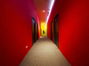 SleepBox Hotel - Ximen