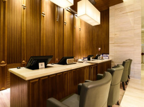 Lee Garden Service Apartment