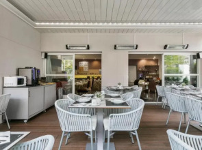 Globales Acis & Galatea