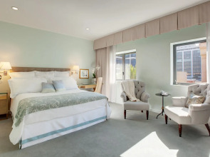 Luxe Hotel Rodeo Drive