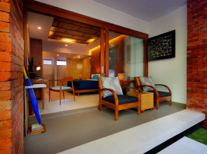 Sagara Candidasa by AHM