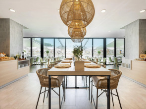 Отель Malaga Alameda Centro Affiliated by Meliá