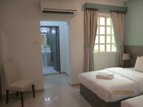 Sovereign Hotel - Marriage Certificate Required