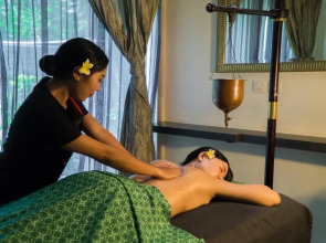 FuramaXclusive Ocean Beach, Seminyak, Bali