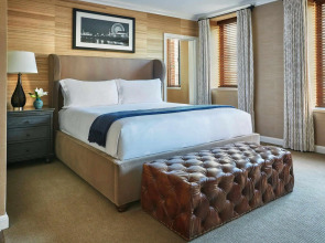 Fairmont Miramar Hotel