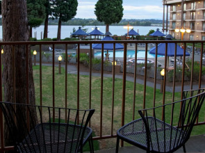 Holiday Inn Portland - Columbia Riverfront by IHG