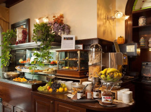 Pensione Accademia - Villa Maravege