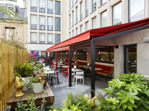 Отель citizenM Paris Champs-Élysées