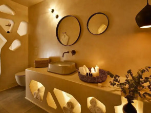 Aeon Suites - Adults Only