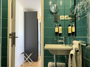 Quinta Colina by Shiadu