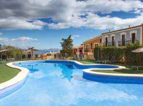 Occidental Pueblo Acantilado