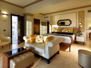 Grand Palladium Lady Hamilton Resort & Spa All Inclusive