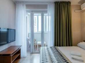 V Dvukh Shagakh na Festivalnom