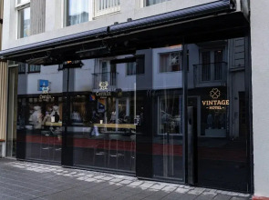 Vintage Apartment Hotel