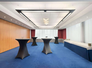 Ramada Encore by Wyndham Geneva