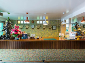 Отель Samsensam Place