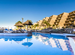 Апарт-отель BlueBay Beach Club