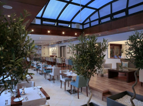 Anemi Hotel & Suites