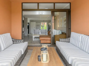 San Lameer Villa Rentals 2537