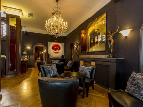 Hotel St. Petersbourg