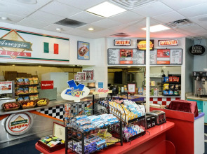 Seralago Hotel & Suites Main Gate East