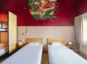 Отель Selina Cancun Laguna Hotel Zone