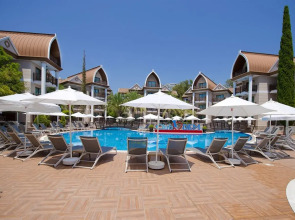 Quattro Beach Spa & Resort Hotel