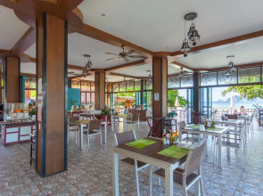 Phi Phi Long Beach Resort & Villa