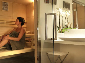 Five Seas by Inwood Hotels