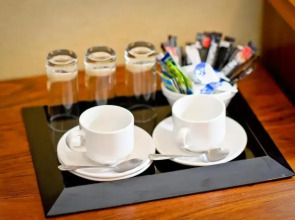 Avonmore Hotel Cartwright Gardens