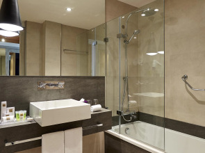 Отель Barcelona Catedral