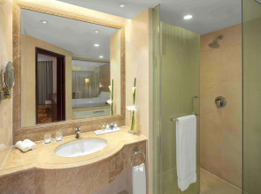 Radisson Blu Hotel Shanghai New World