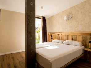 Black Swan Hostel Sevilla