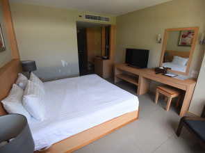 PP Charlie Beach Resort