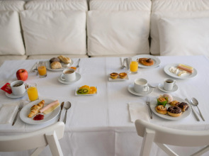 Decanting Porto House