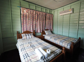 San Sook Place Guest House