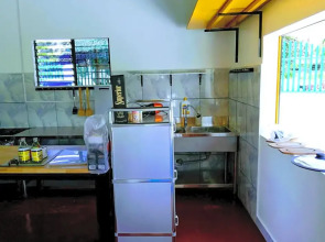 Moalboal Bamboo House / Rooms