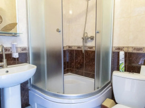 U Yudzhina Guest House