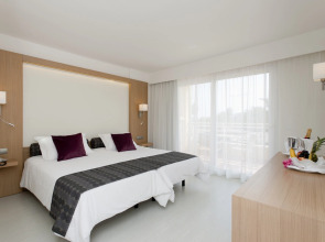 Insotel Cala Mandía All Inclusive Resort & Spa