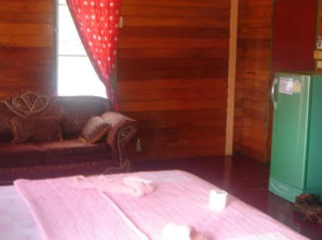 Sams River Rafthouse