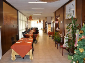 Отель Jr Hotels Gate 7 Bologna 