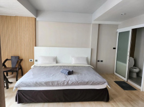 B & B Patong Beach House