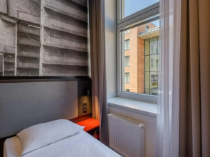 Dean’s Home Budapest