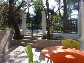 Orhan Kutbay'in Evi Turyolu Cafe Pansiyon