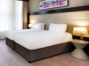 Leonardo Hotel Cardiff