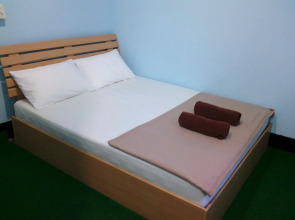 Baan Mook Anda Hostel